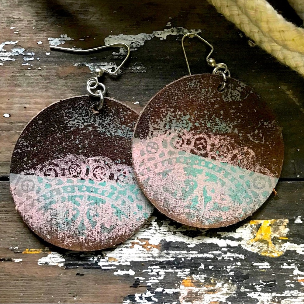 Leather Circle Boho Faded Lace Earrings NEW - Picture 4 of 4